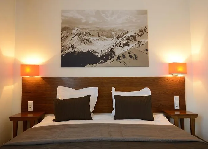 Guest house Orla Perc 3*